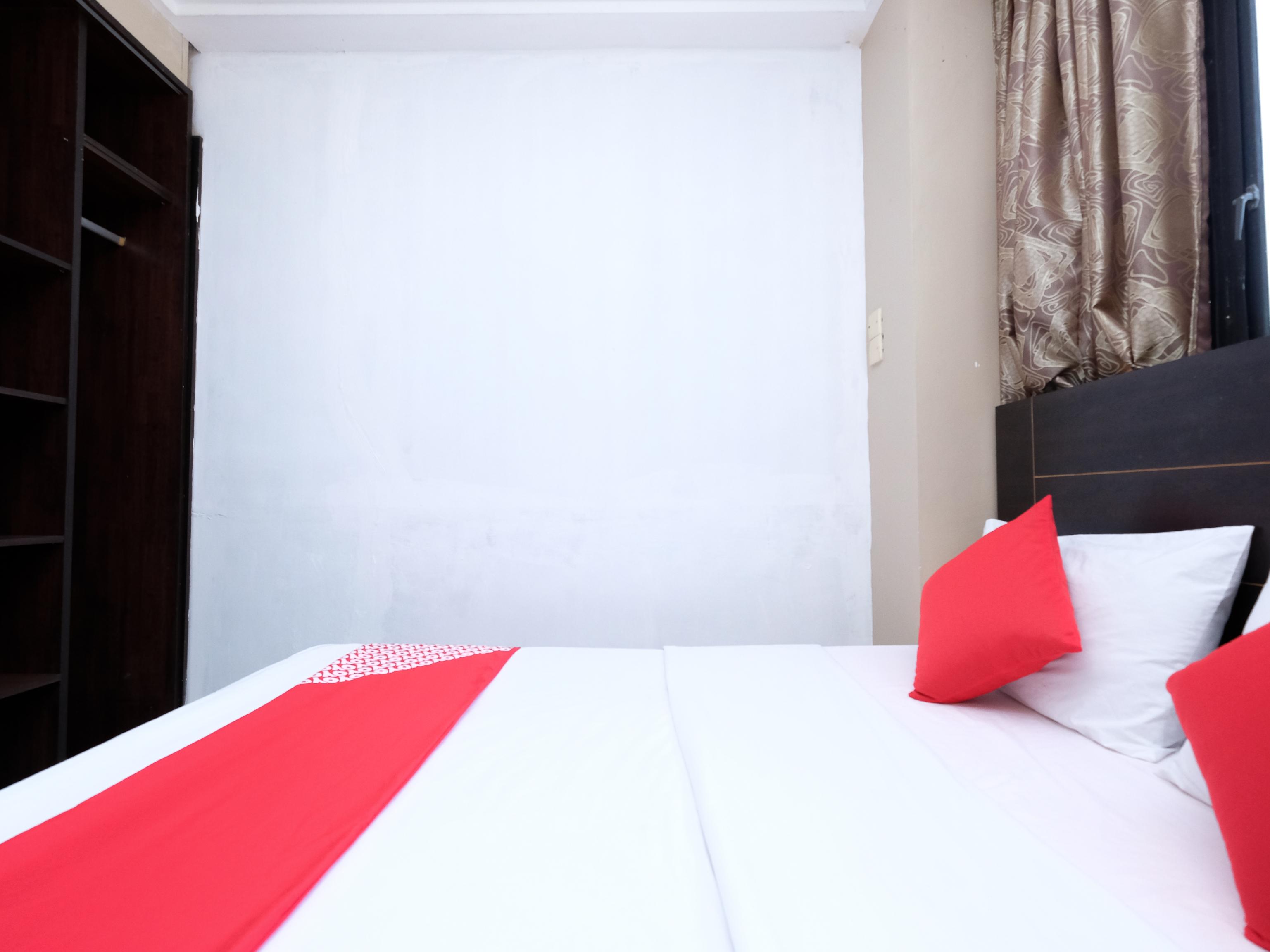Oyo 717 Mr J Hotel Wakaf Che Yeh 2 מראה חיצוני תמונה