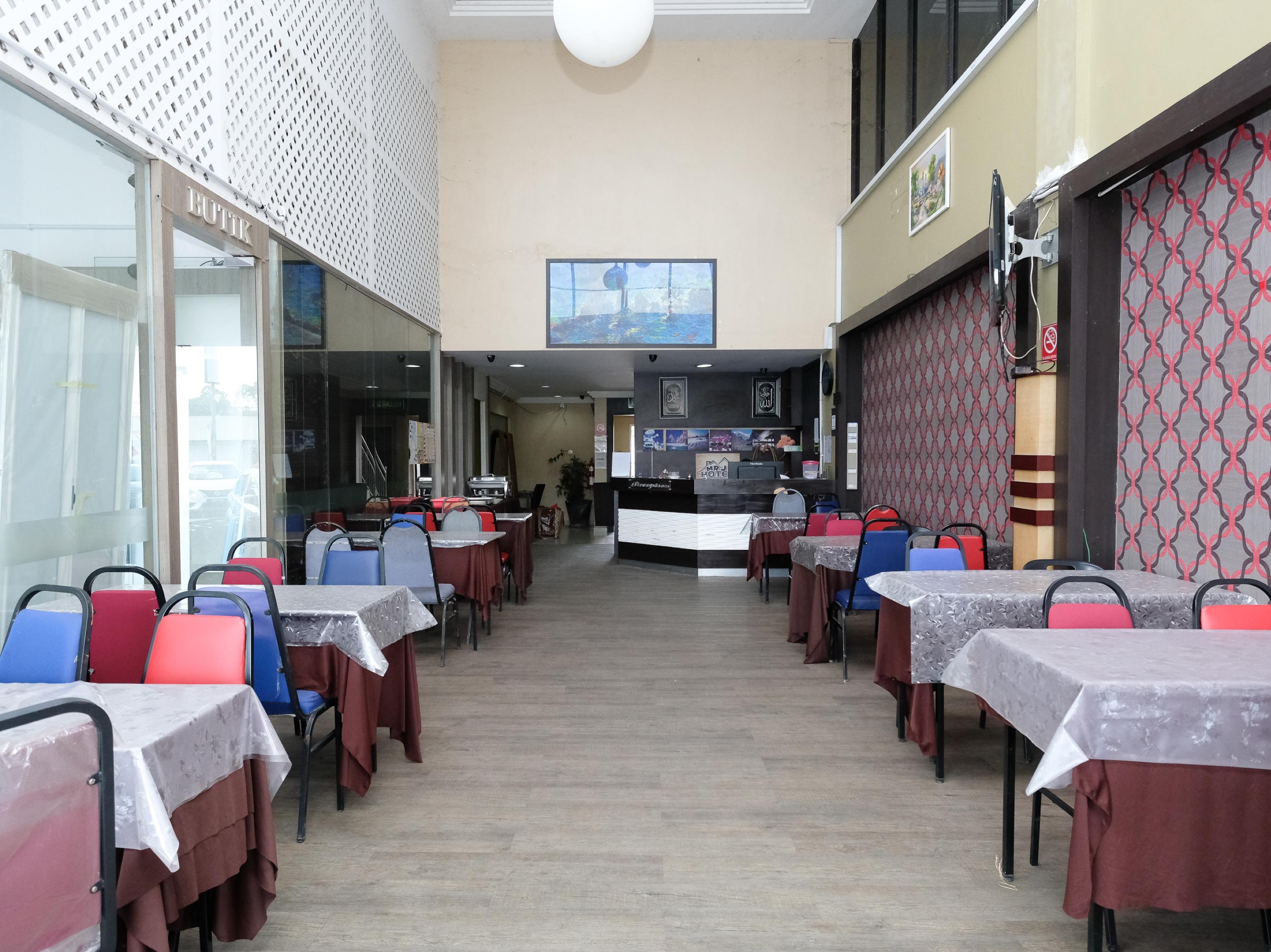 Oyo 717 Mr J Hotel Wakaf Che Yeh 2 מראה חיצוני תמונה