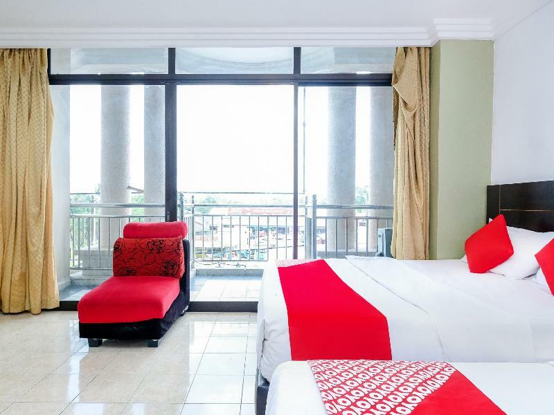 Oyo 717 Mr J Hotel Wakaf Che Yeh 2 מראה חיצוני תמונה
