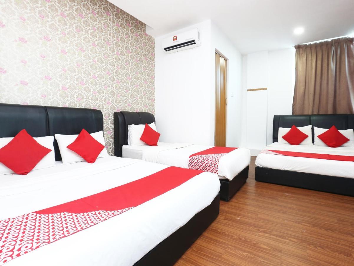 Oyo 717 Mr J Hotel Wakaf Che Yeh 2 מראה חיצוני תמונה