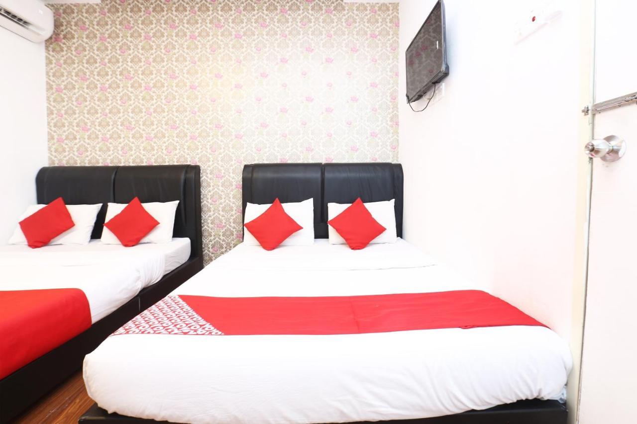 Oyo 717 Mr J Hotel Wakaf Che Yeh 2 מראה חיצוני תמונה