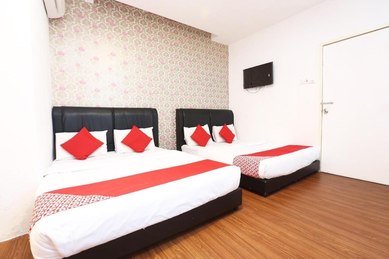Oyo 717 Mr J Hotel Wakaf Che Yeh 2 מראה חיצוני תמונה