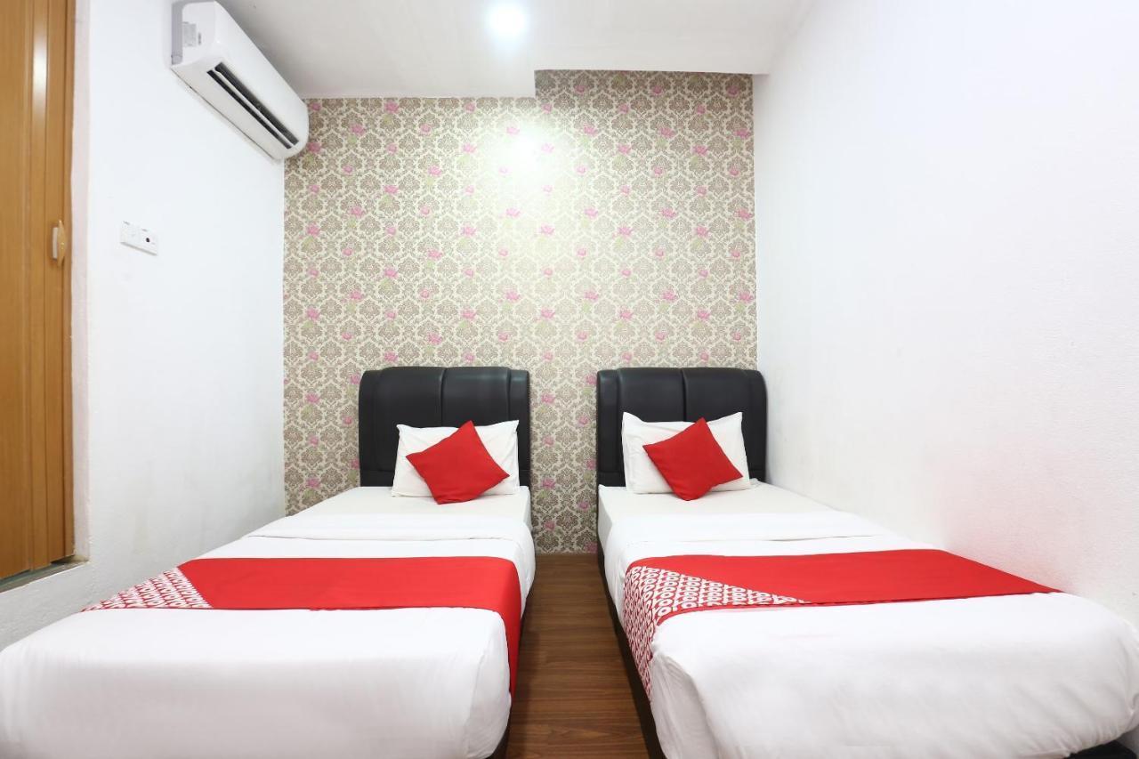 Oyo 717 Mr J Hotel Wakaf Che Yeh 2 מראה חיצוני תמונה